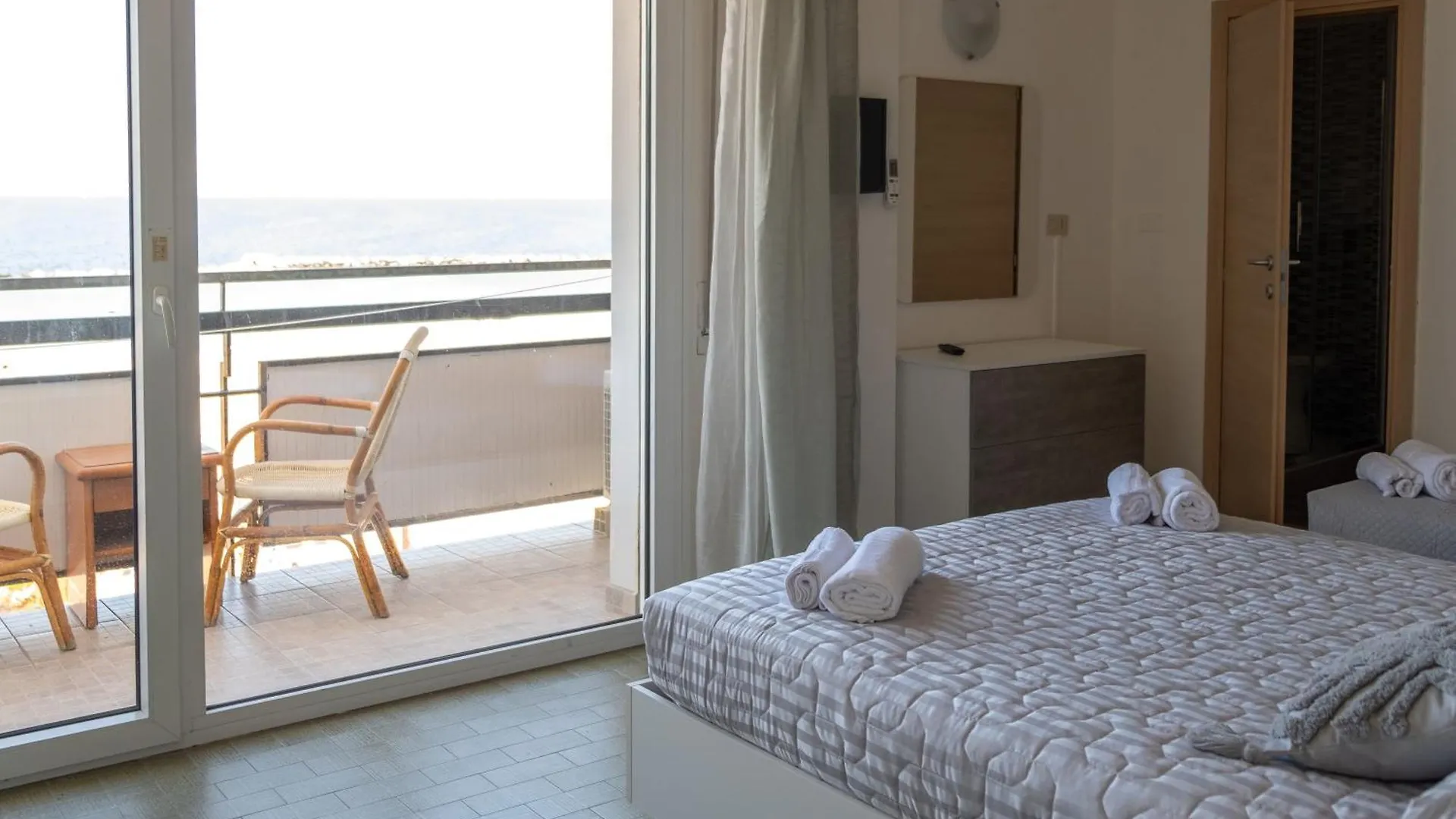 Hotel Re Leone Rimini 3*,  Olaszország