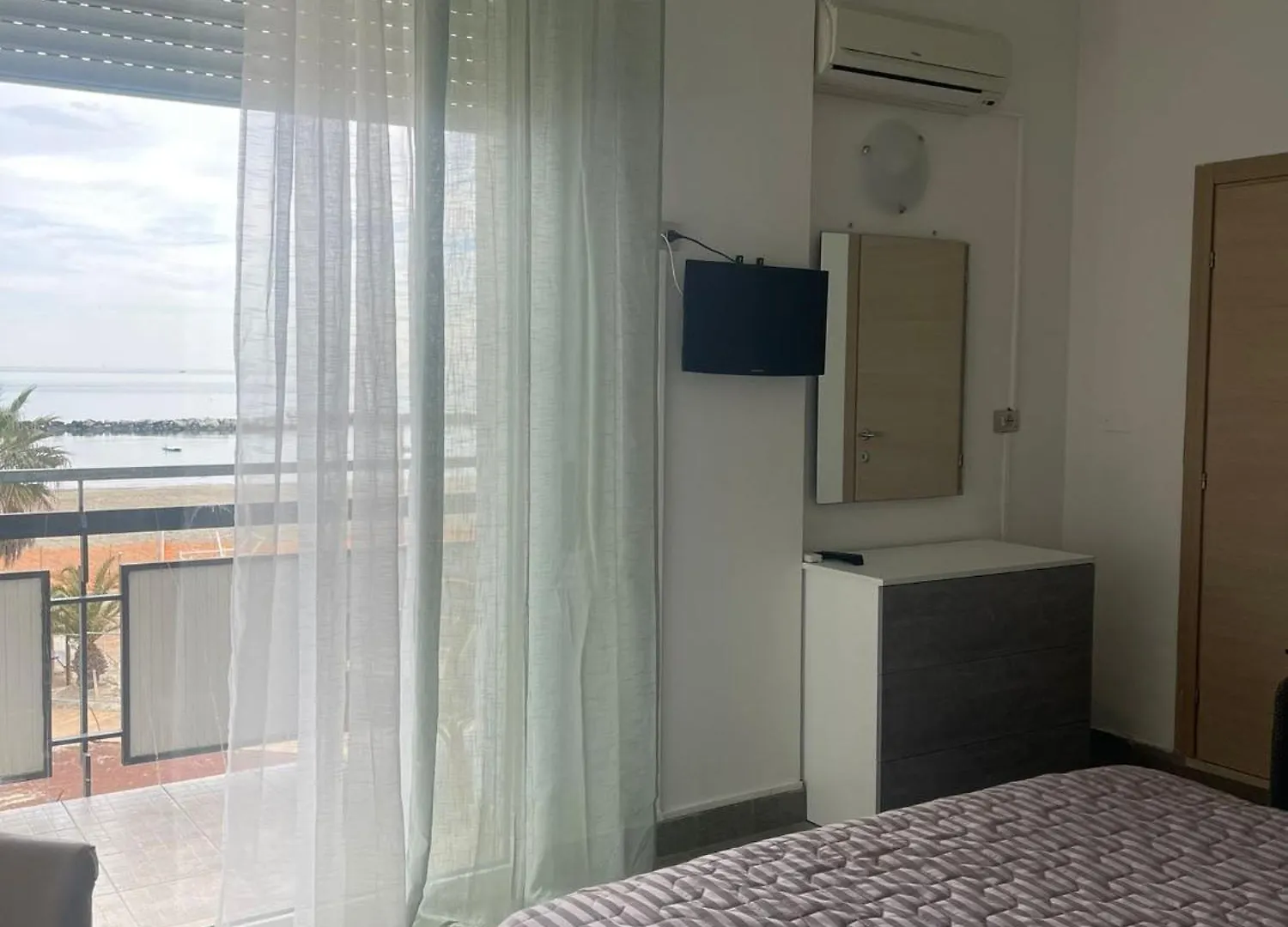 Hotel Re Leone Rimini 3*,  Italy